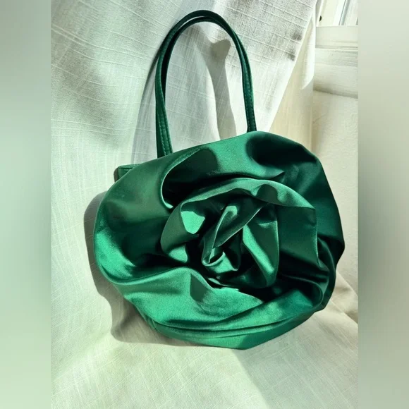 Zara Elegant Green Rose-Shaped Handbag - Picture 6 of 9